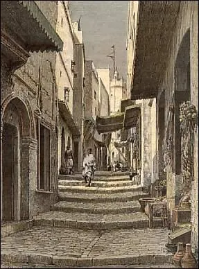 Parmi ces villes, laquelle est-elle la plus vieille (et compte parmi les plus vieilles du royaume)?