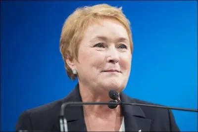 En quelle année Pauline Marois devient-elle la première femme ministre 
du Québec ?