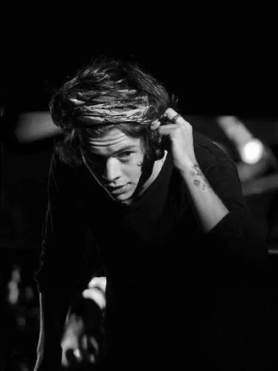 Qui aime les filles avec des formes ?