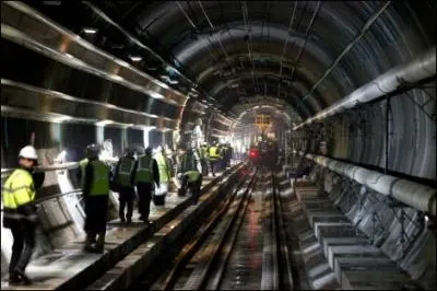 Pour la premire fois depuis son entre en Bourse, en 1987, Eurotunnel va verser des dividendes. Combien toucheront les actionnaires?