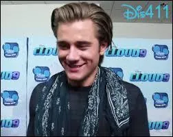 Quelle actrice est la mère de Luke ?