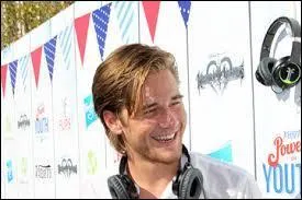 Quel musicien est son grand-père ?