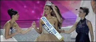 Elle est la cadette d'une fratrie de ... enfants.