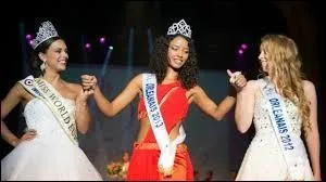 En 2014, pour quelle cérémonie est-elle nominée ?