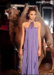 De quelle couleur sont ses yeux ?