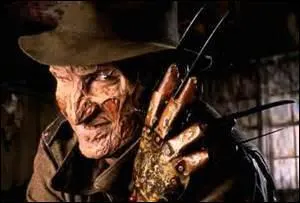 Le reconnaissez-vous ? Celui qui tue les enfants, dans leur cauchemar, de son gant armé de griffes acérées ? Il est le tueur en série de...