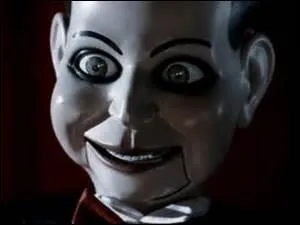 Reconnaissez-vous cette poupée ? Celle de Mary Shaw ? C'est celle du film...