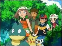 Quand Flora vient à Sinnoth pour la "Coupe Marc", on découvre que trois de ses Pokémons ont évolué, lesquels ? [3 réponses]