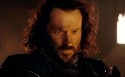 Qui prévint ou du moins tenta de prévenir les Valar de l'attaque venant de Númenor ?