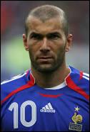 Il est vainqueur de la Coupe du monde 1998 (il marque deux buts en finale) et finaliste en 2006 avec la France. En quelle(s) année(s) a-t-il été sacré meilleur joueur de la compétition ?