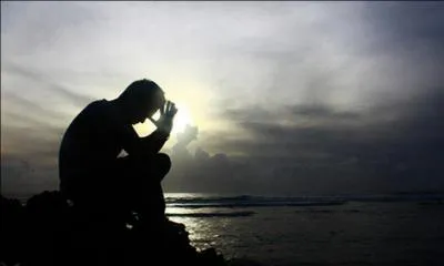 Qui chantait "Savoir souffrir, souffrir en silence sans murmure, ni défense, ni armure ..." dans sa chanson "savoir aimer" ?