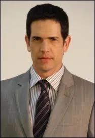 Qui est le père de Violetta ?