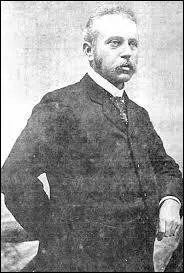 Qui a inventé la chaîne reliant le pédalier à la roue arrière ?