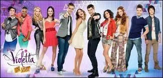 Combien y a-t-il de chansons dans la série "Violetta"?