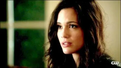 Qu'a reçu Spencer après avoir vendu la bague de fiançailles de Melissa ?