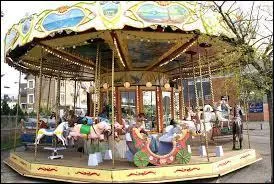 Quel était l'un des premiers métiers de Bourvil?