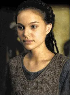 À quel âge Padmé a-t-elle connu Anakin ?