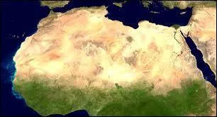 Quel désert est présent dans cette zone ?