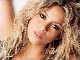Avec qui Shakira est-elle en couple ?