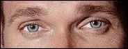 Quelle célébrité de la télé a ces yeux bleus ?