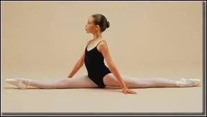 Mais que fait cette petite fille ?