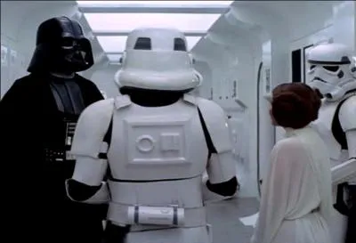 Au-dessus de quelle planète la princesse Leia est-elle capturée par les forces impériales emmenées par Dark Vador ?