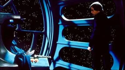 Au-dessus de quelle planète Luke rencontre-t-il le maître de son père, l'Empereur ?