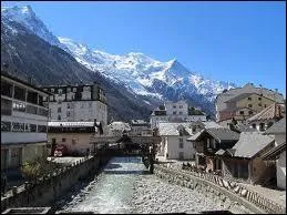 Nous voici en altitude, j'espère la même chose pour vos notes. Elle est située dans le département de la Haute-Savoie.