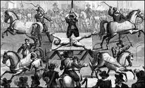 Comment se nomme ce procédé de mise à mort consistant à séparer simultanément les quatre membres du tronc d'un corps humain ?