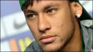 Où vit-il en 2014 ?