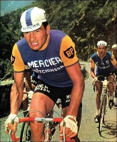 Raymond Poulidor est le détenteur des podiums du Tour avec...