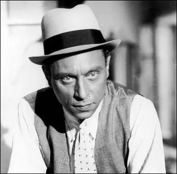 Mr Paul devient "Mr Edmond" en 1938.