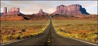 La route 66, longue de 4 000 km et construite en 1926, se trouve...