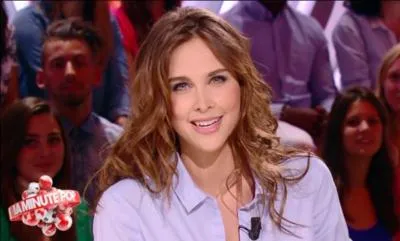 Comment s'appelle la chroniqueuse qui présente la minute Pop ?