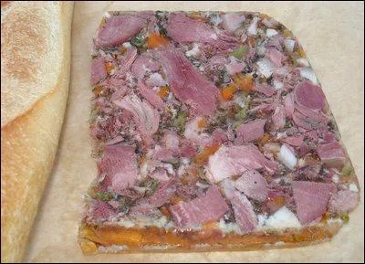 V comme viande. Quel nom porte cette préparation faite avec de la viande de porc ?