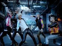 Complétez les paroles de T.O.P (BigBang) dans "Fantastique Baby" : "Hanabuteo yeolkkaji...."