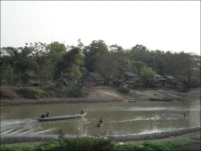Quel golfe borde le Bangladesh ?