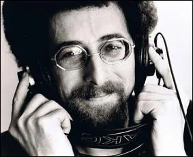 Le professeur Tournesol qui nous fait 'confidences pour confidences'