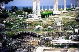 Où se situe la ville de Tyr ?