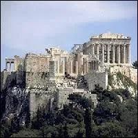 Où se situe la ville d'Argos ?