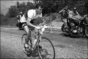 Avant les Anquetil, Poulidor et Hinault, il était le premier grand champion cycliste français. Dans les années 1950, il tenait en effet la dragée haute à l'équipe italienne de Coppi et de Bartali et gagna 3 tours de France d'affilée.