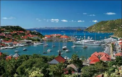 Quelle est la densité de population de Saint-Barthélemy, dans le nord des Antilles? (2012)