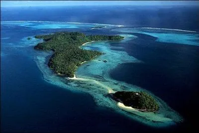 Quelle fut la densité de population de Wallis-et-Futuna en 2008?