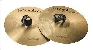 Comment s'appellent ces instruments de musique ? (Indice : ce sont des cymbales.)