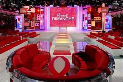 Qui pr&eacute;sente l'&eacute;mission "Vivement Dimanche" ?