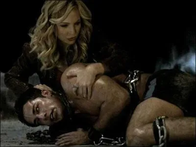 Comment s'appelle l'oncle loup-garou de Tyler ?