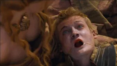 Le cruel Joffrey est empoisonné et meurt lors de son repas de noces où il épousait :