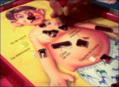 N'ayez pas la tremblotte sinon ce patient risque d'y rester ; vous êtes le docteur :