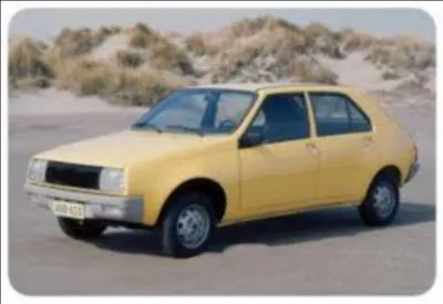 Quelle est la marque de cette voiture ? Indice : 14 ou poire