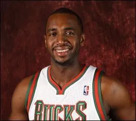 Qui est ce basketteur camerounais ?